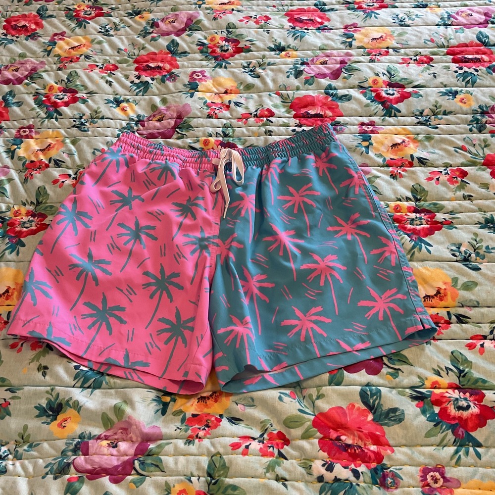 Chubbies Mens Pink Teal Split Palm Tree Swim Trunks Size Large 5.5 Inch Inseam
